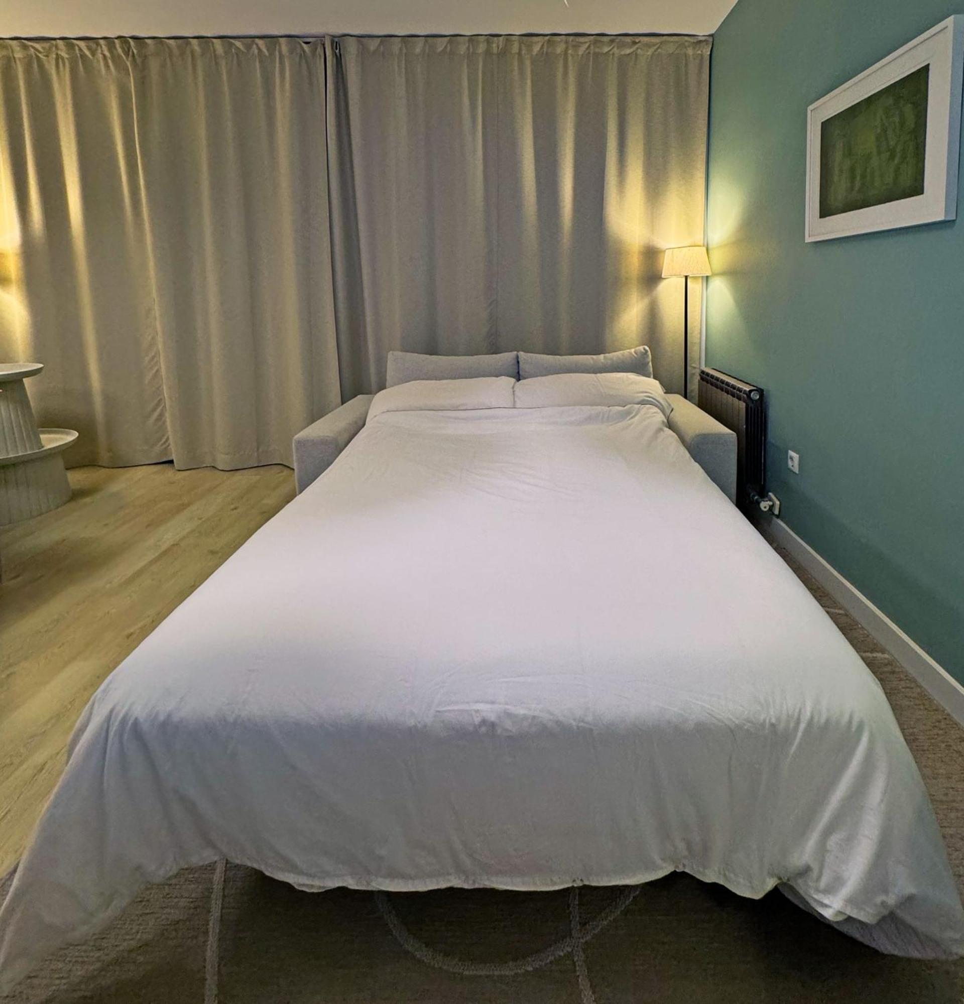 Abbott Apartment - 1 Min From The Beach - 100M2 - Sleeps 8 سيدجيس المظهر الخارجي الصورة